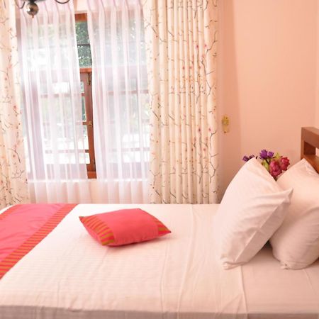 Sobaya Hotel Kandy Zewnętrze zdjęcie